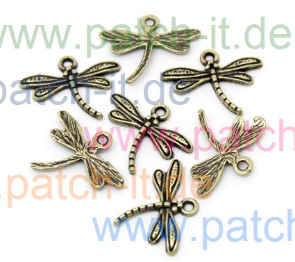 Charms \"Libelle\" altmessing